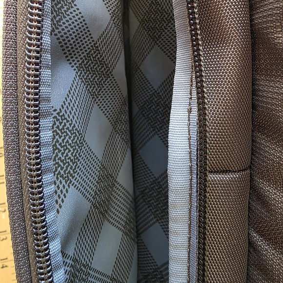 Travelpro Slate Green Carryon Underseat Bah - Picture 5 of 16